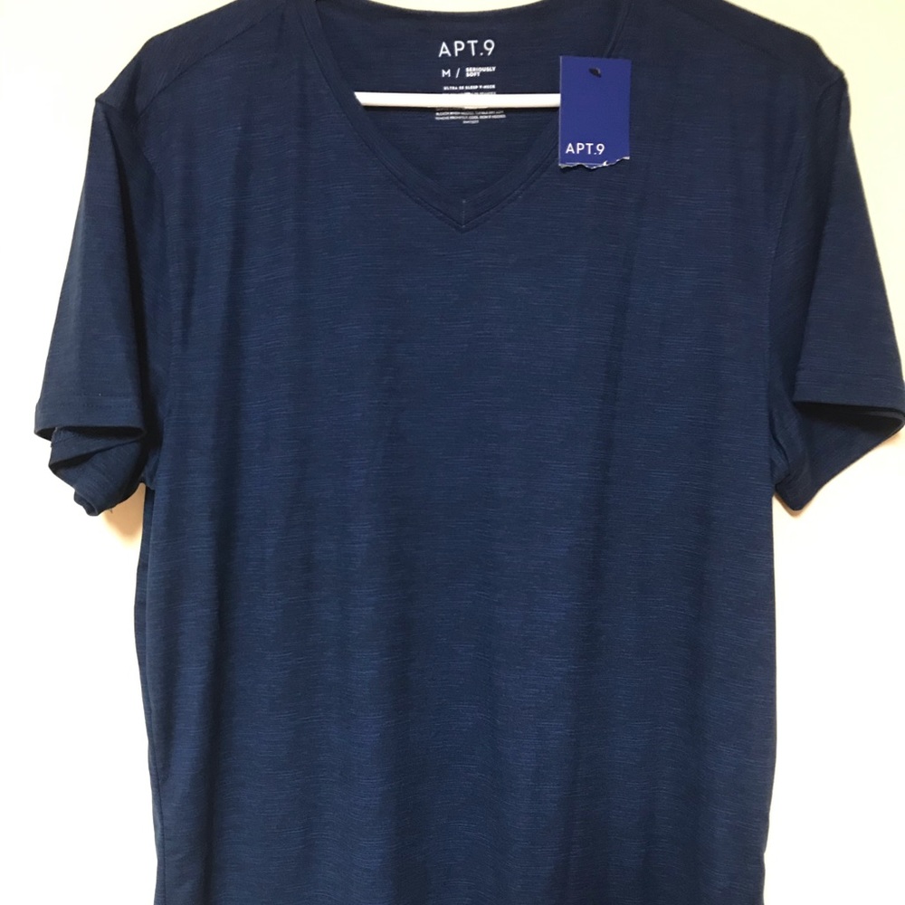 Men’s tishirt from Apt. 9